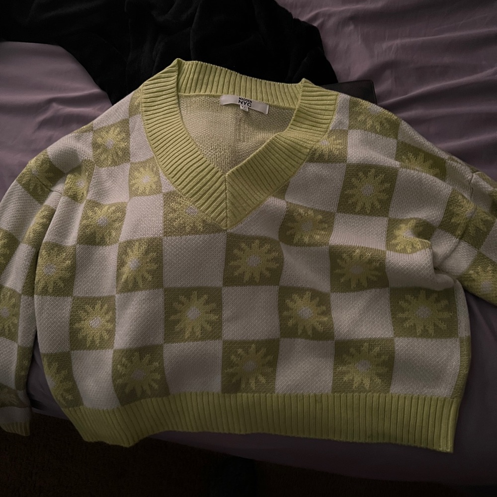 Unused green flower cropped sweater xxl